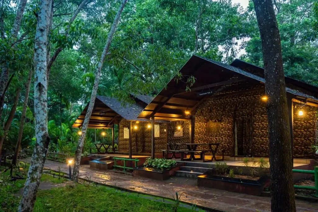 commando cottages